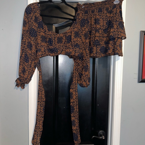 Altar’d state 2 piece set - Picture 4 of 6